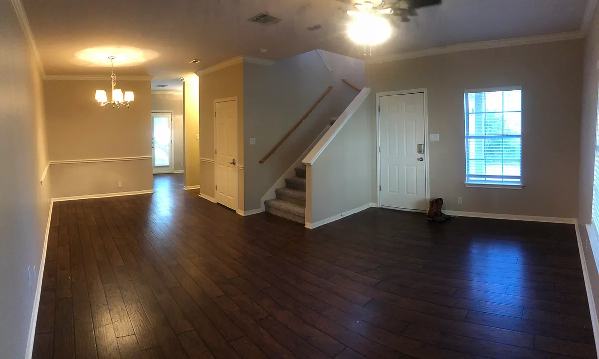 Building Photo - 6 Gentlebrook Bnd #B