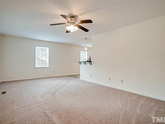 5th image of 5615 Glenoaks Dr