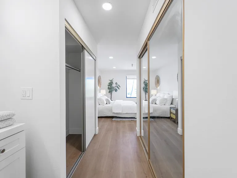 2111 Latham St #307 — Photo 59