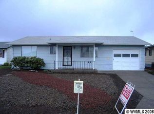 1931 Country Club Rd, Woodburn, OR 97071