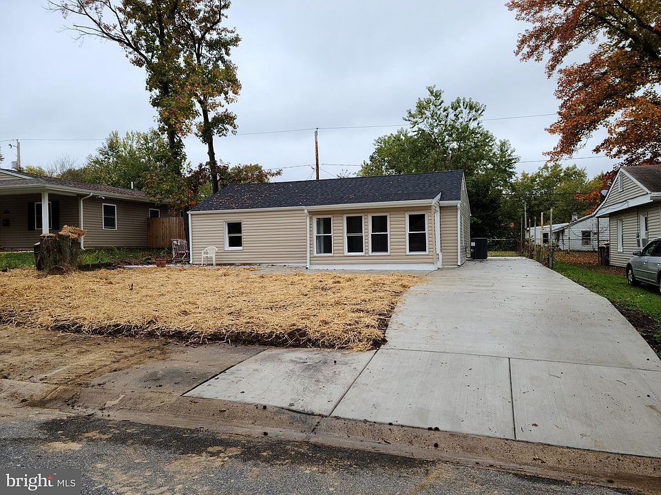 1st image of 416 Carver Dr
