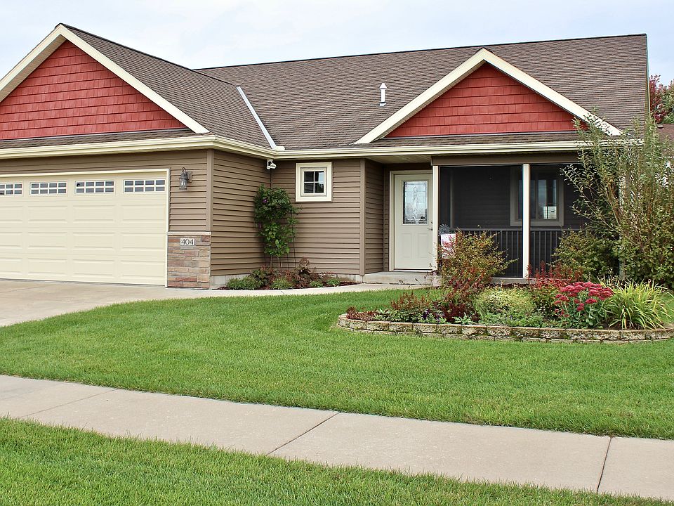 1st image of 404 Daniels Ct