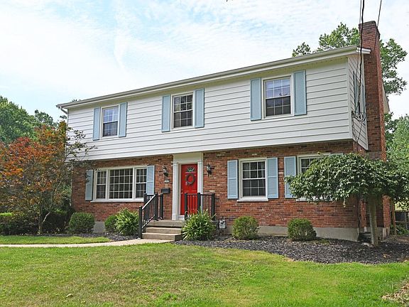 2nd image of 1337 Oak Knoll Dr
