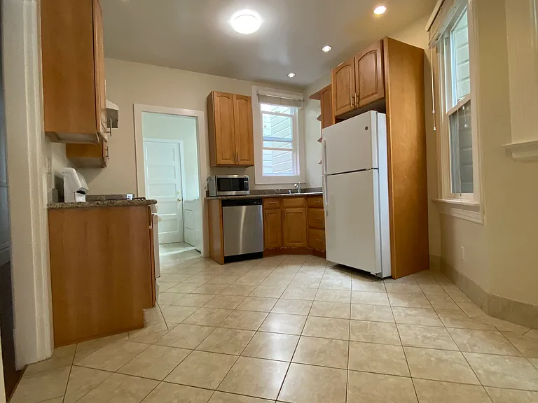 2363 Union St #2361 — Photo 5