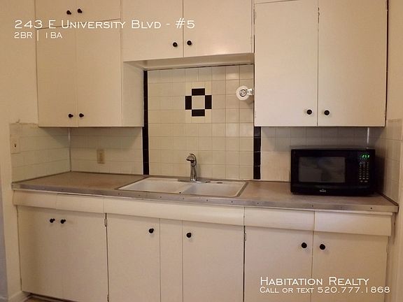 4th image of 243 E University Blvd APT 5