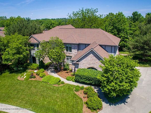 2nd image of 5702 Castlebury Cir