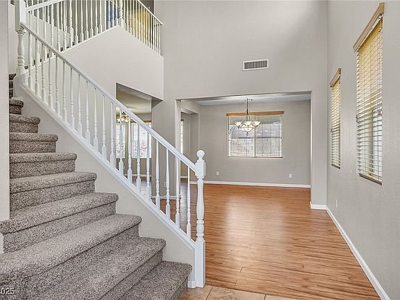 3rd image of 6160 Sugartree Ave
