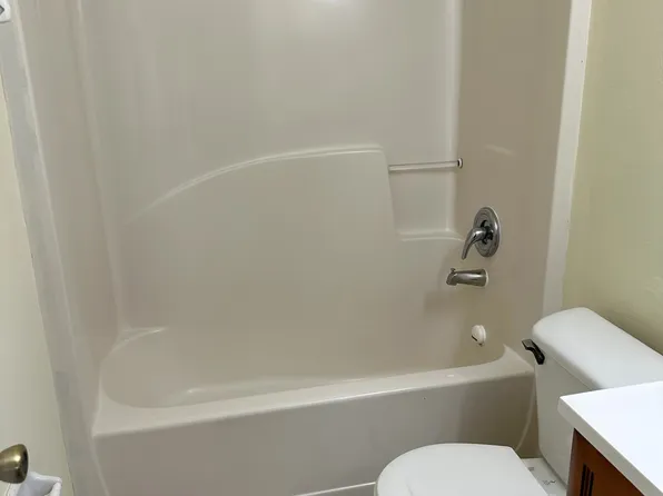 2407 S Vernon Ave #2407, Lehigh Acres, FL 33973