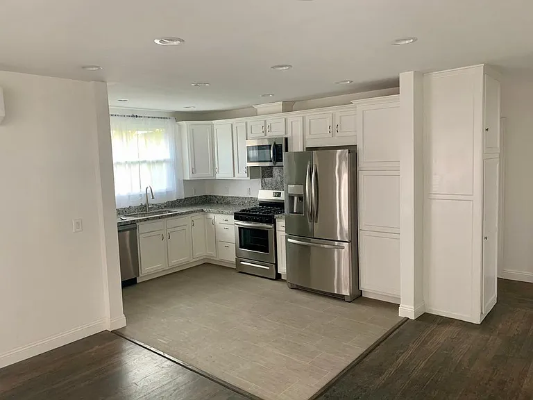 1808 Petaluma Ave — Photo 3