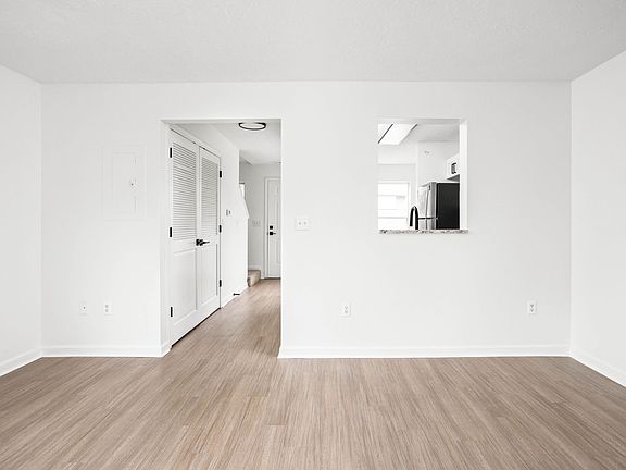 5th image of 506 E 38th St