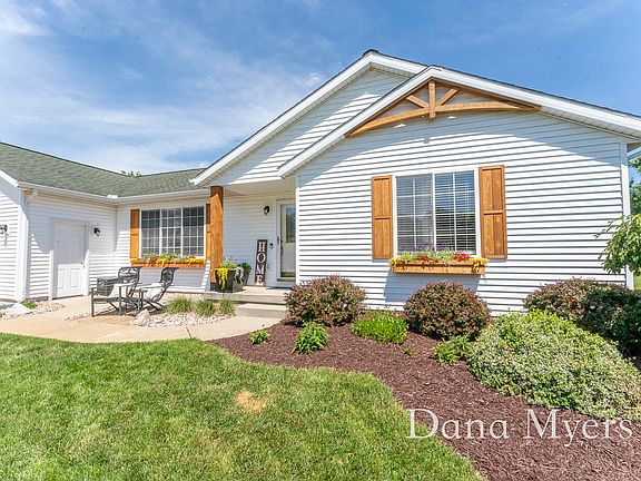 3rd image of 4537 Serry Dr