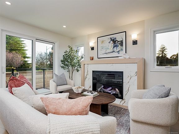 4th image of 3513 Henderson Rd #1