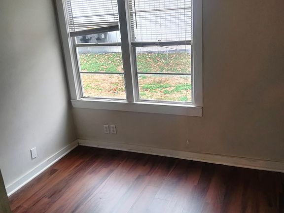 2nd image of 318 N Broadway St