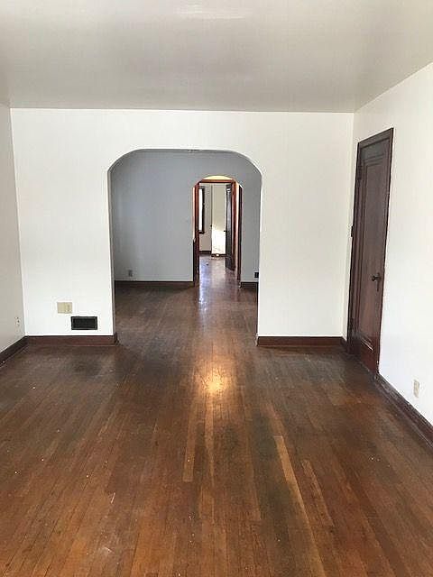 1st image of 3141 Indianola Ave APT A