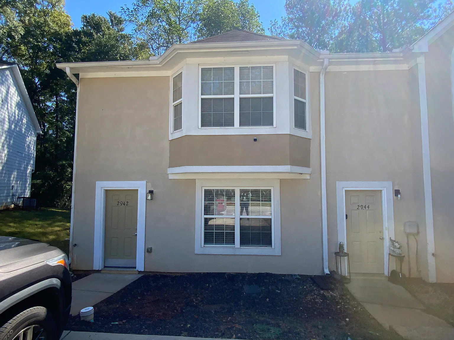 3 bed, 2.5 bath, 1210 sqft, $1,850 — Photo 1