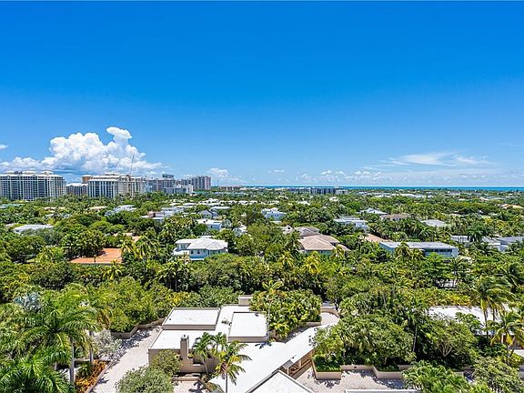 4th image of 151 Crandon Boulevard #1033