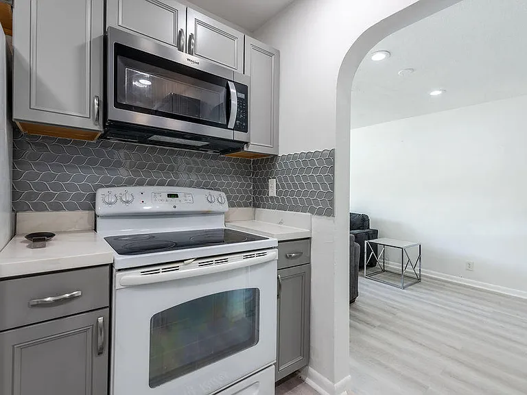 3400 NW 39th Ave — Photo 28