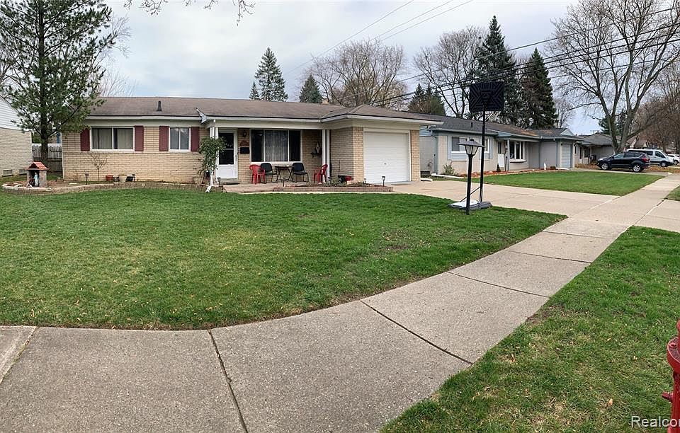 1st image of 14404 Fairway St