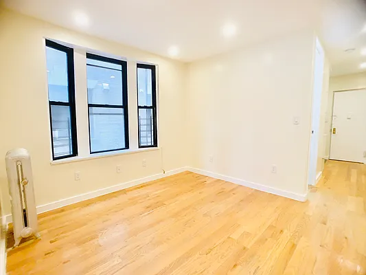 Rented by Bohemia Realty Group | media 21