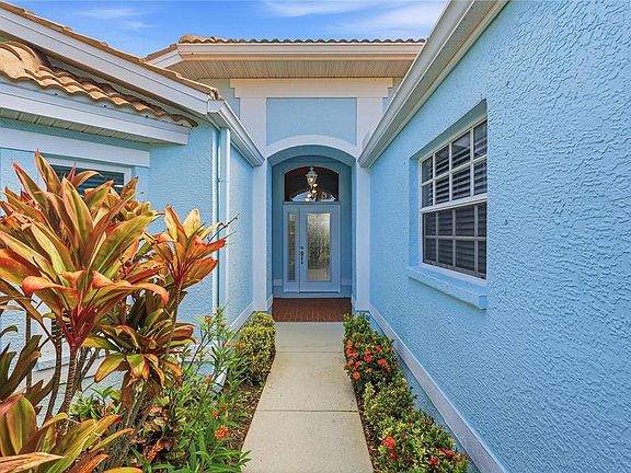 3rd image of 3242 Village Ln