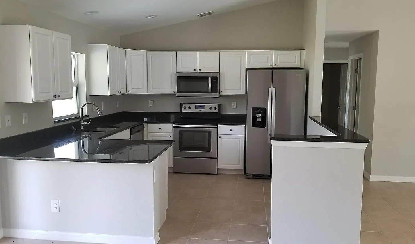 3 bed, 1612 sqft, $1,849 — Photo 4