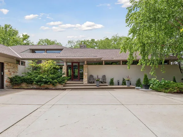 18002 Bearpath Trl, Eden Prairie, MN 55347