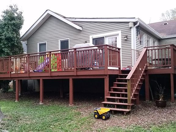 Enormous back deck, faces west for sunsets