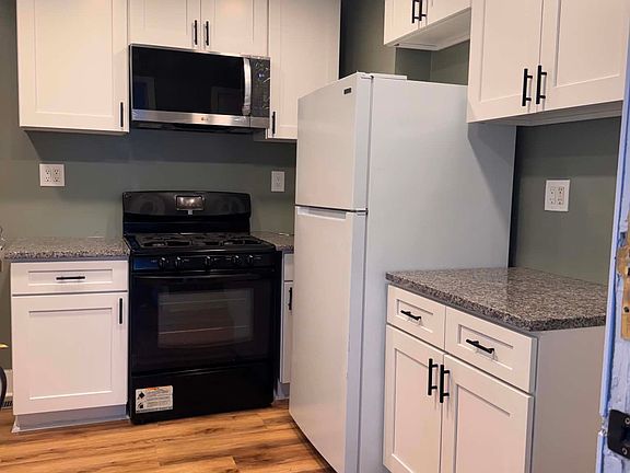 4th image of 437 W Main St Floor 2