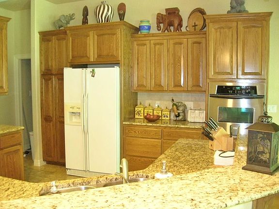 5th image of 117 Lake Cir