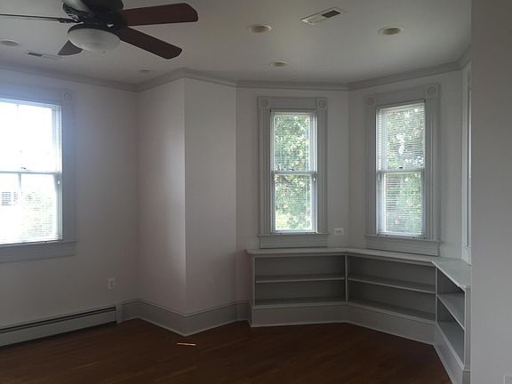 3rd image of 106 Saint Marys Ave APT B