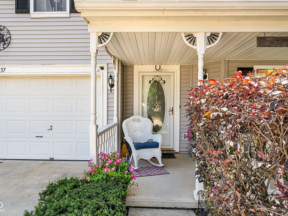 5th image of 8937 Browns Valley Ln