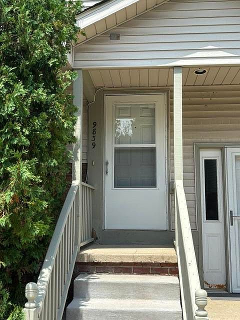 1st image of 9839 Parkway Dr