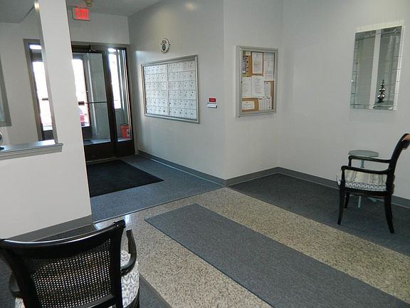 3rd image of 90 Sea St APT 115