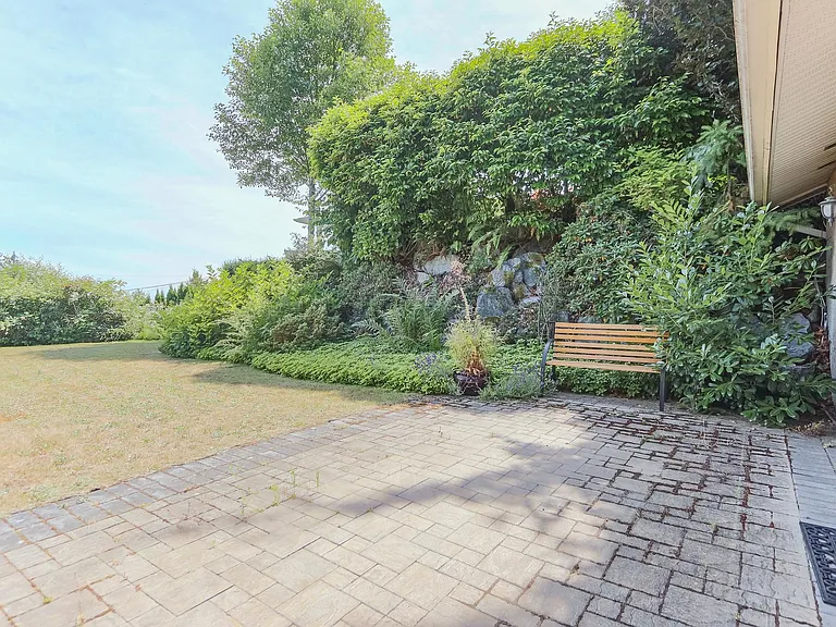 545 Thetford Pl — Photo 19