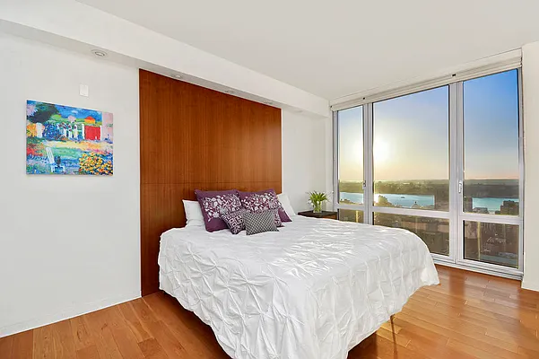 Sold by Corcoran | media 7