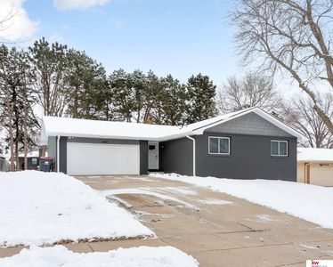 6424 Deerwood Dr, Lincoln, NE, 68516