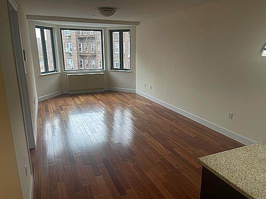 1st image of 83-30 Kew Gardens Rd #3CX