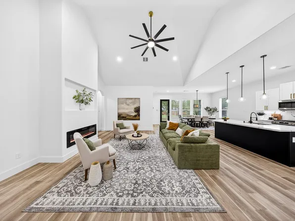 315 Autumn Oak St, New Caney, TX 77357