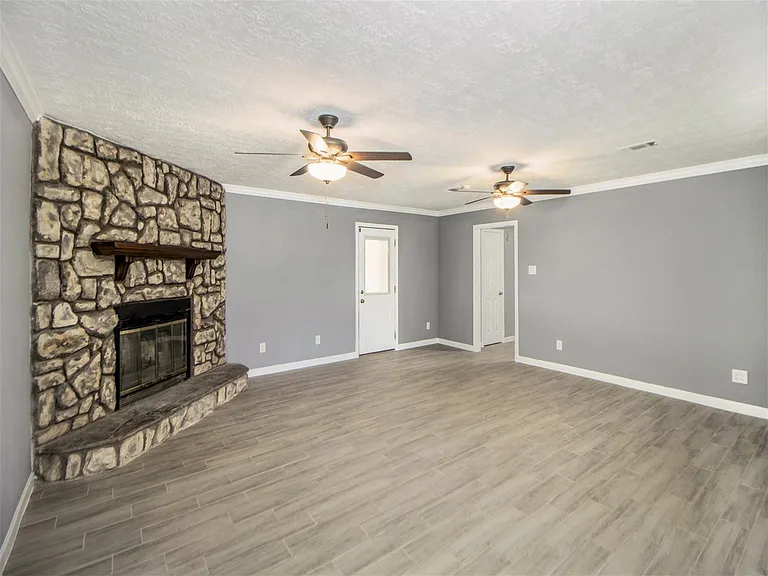 16271 Hamshire Rd — Photo 8
