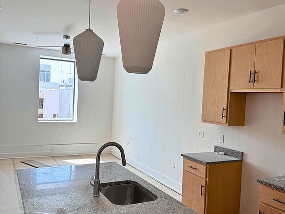 5th image of 2800 Washington Ave #208