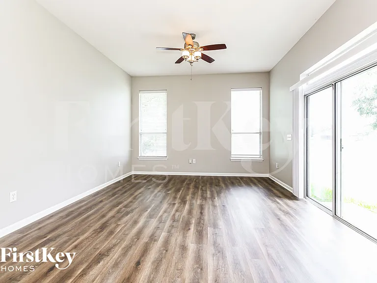13940 Fish Eagle Dr E — Photo 11