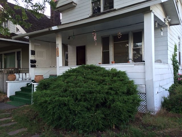 2nd image of 817 E Mission Ave