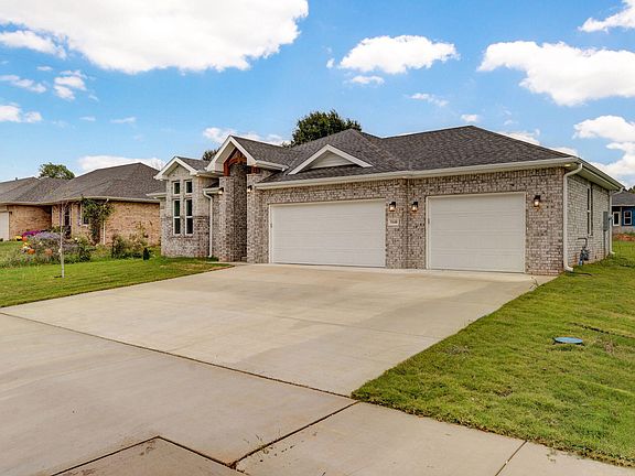 3rd image of 5140 S Ivey Lane