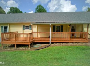1463 A R Davis Rd, Seymour, TN 37865