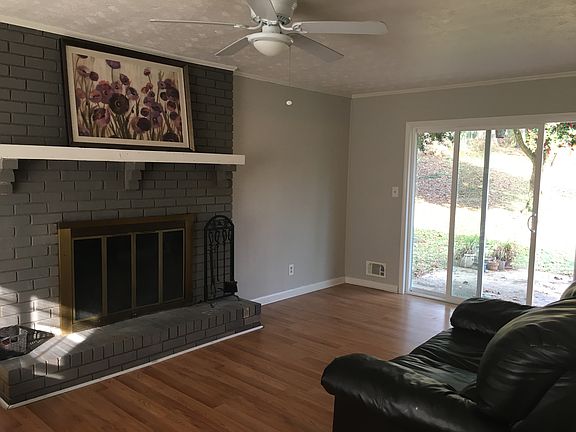 2nd image of 515 Hemlock Dr