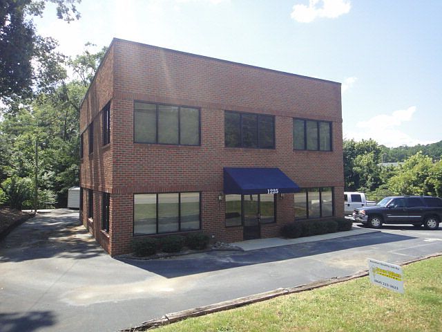 1st image of 1225 Montague Ave Ext