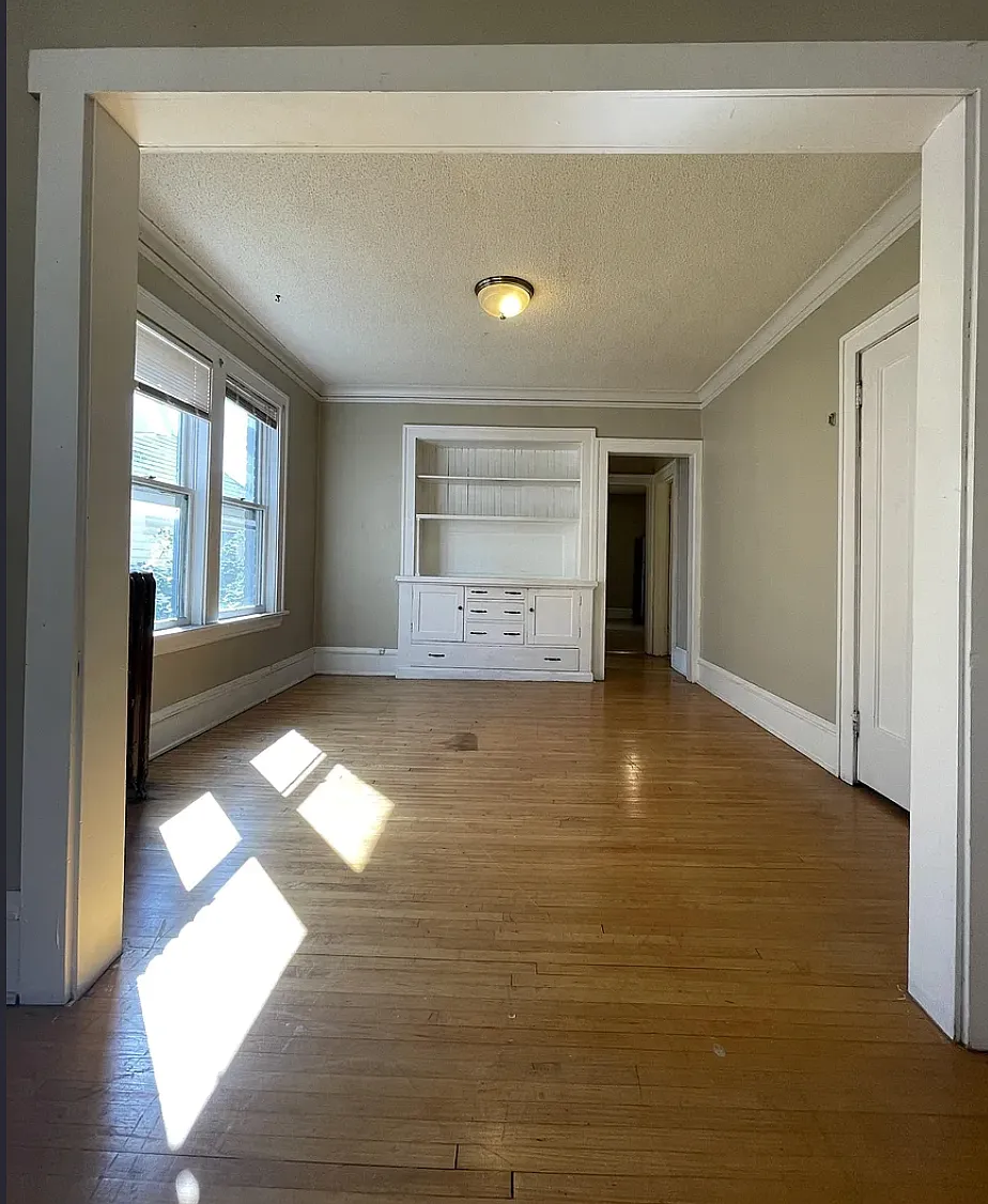 3340 Stevens Ave - 3 — Photo 2