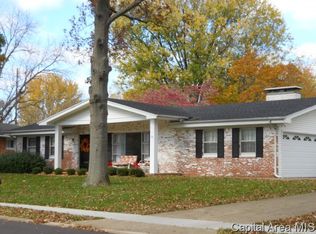 69 Andover Dr, Springfield, IL 62704