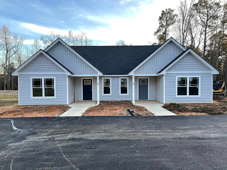 1308 S Main St — Photo 2