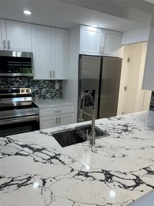 5280 NW 7th St APT 306, Miami, FL, 33126